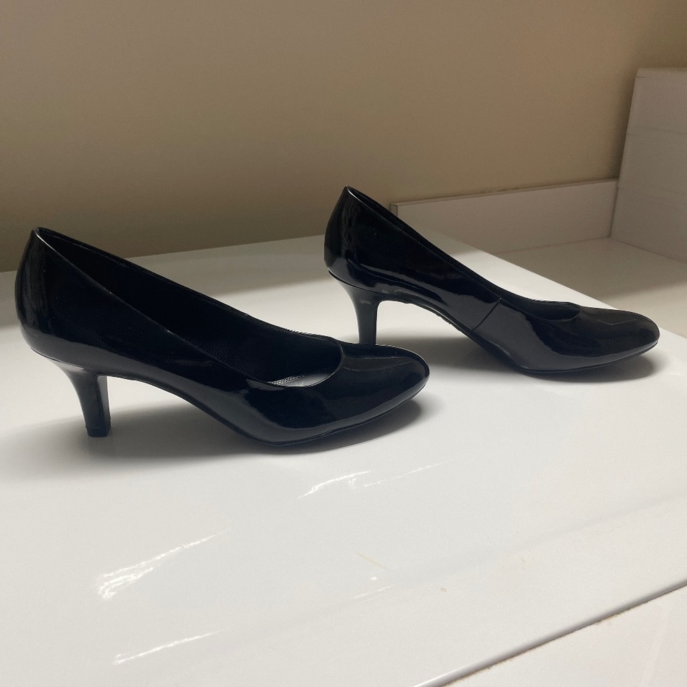 Black patent heels